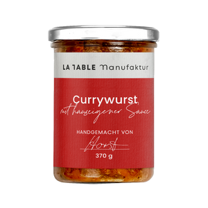 Currywurst mit hauseigener Sauce