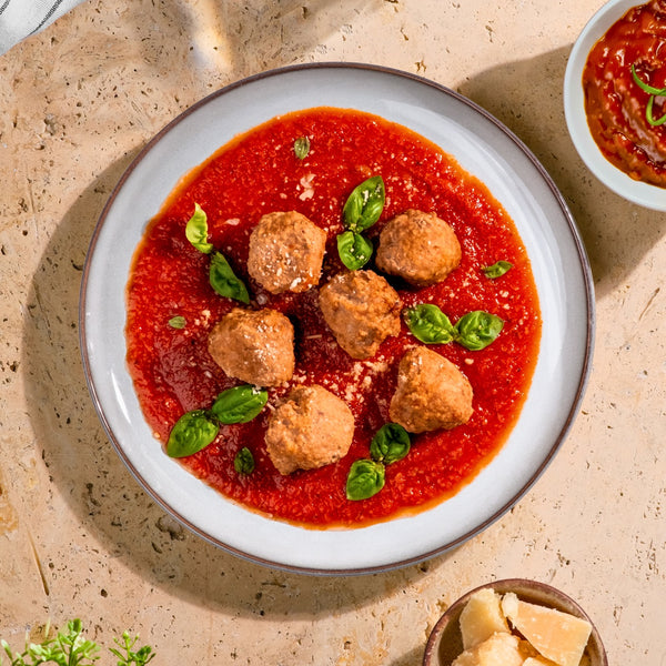 Meatballs in fruchtiger Tomatensauce
