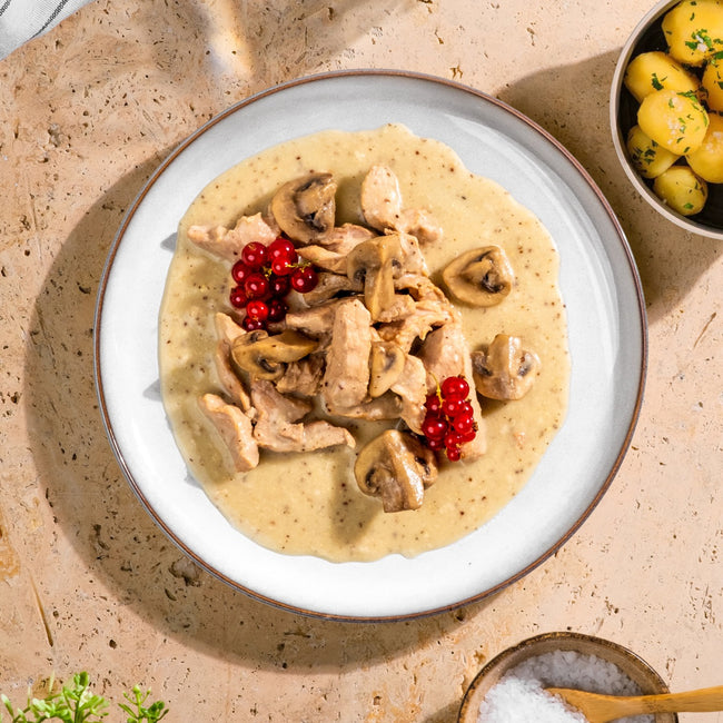 Kalbsgeschnetzeltes in Senfrahm – La Table Manufaktur Kalbsgeschnetzeltes in Senfrahm – La Table Manufaktur